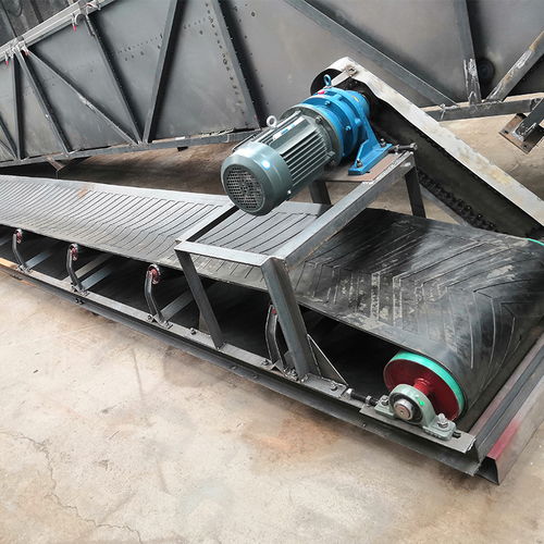 升小型皮帶爬坡輸送機(jī) 糧食輸送與裝車(chē)作業(yè)的得力助手